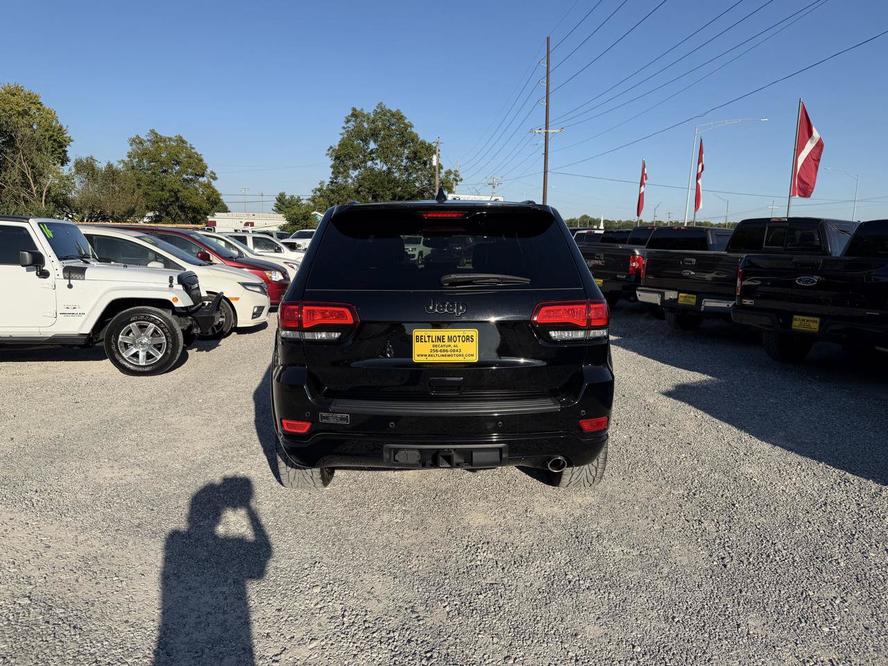 Used 2019 Jeep Grand Cherokee Altitude RWD image 16
