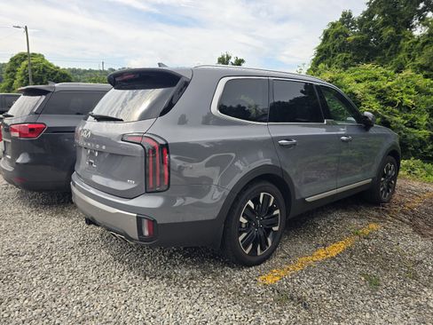 Used 2025 Kia Telluride SX Prestige AWD/4WD image 4