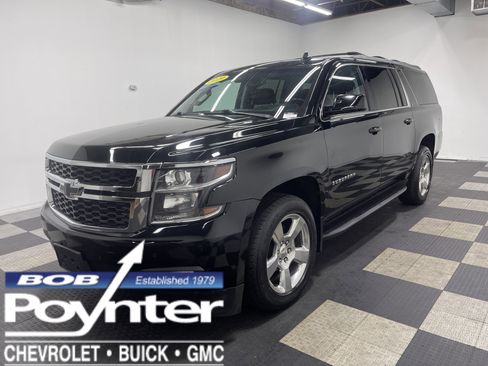 Used 2019 Chevrolet Suburban LT w/ Luxury Package image 1