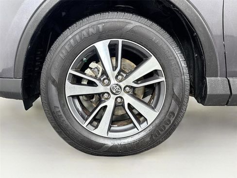 Used 2016 Toyota RAV4 XLE image 12