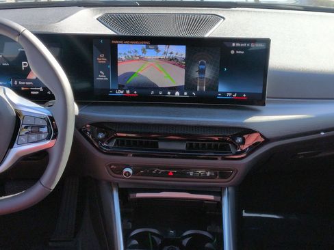 Used 2025 BMW i4 xDrive40i image 30