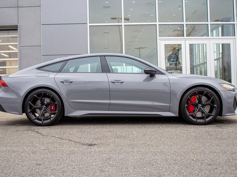 Used 2026 Audi RS 7 Performance image 4
