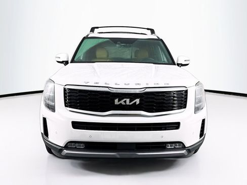 Used 2022 Kia Telluride SX w/ Towing Package image 2