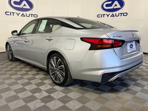 Used 2023 Nissan Altima 2.5 SL image 4