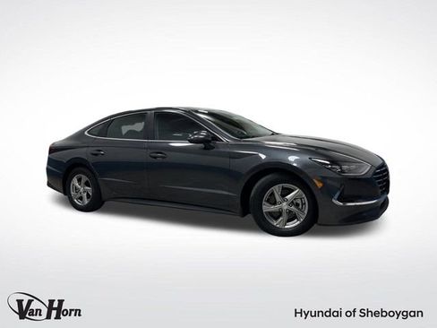 Used 2023 Hyundai Sonata SE image 1