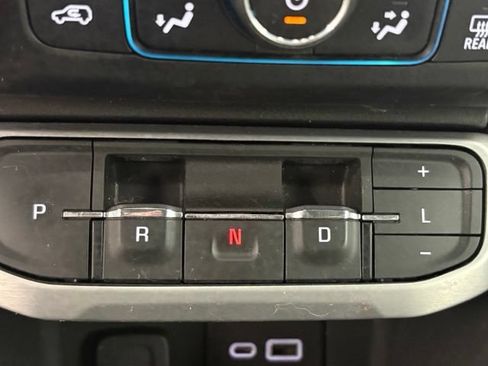Used 2021 GMC Acadia SLE w/ Driver Convenience Package FWD image 34