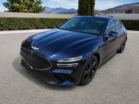 Used 2023 Genesis G70 3.3T w/ Sport Prestige Package RWD image 3