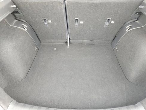 Used 2024 Nissan Kicks SR image 30