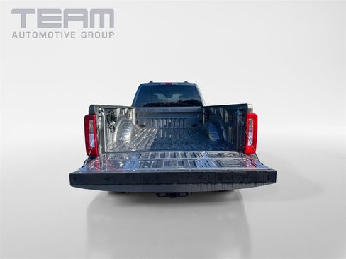 Used 2024 Ford F250 XLT image 13