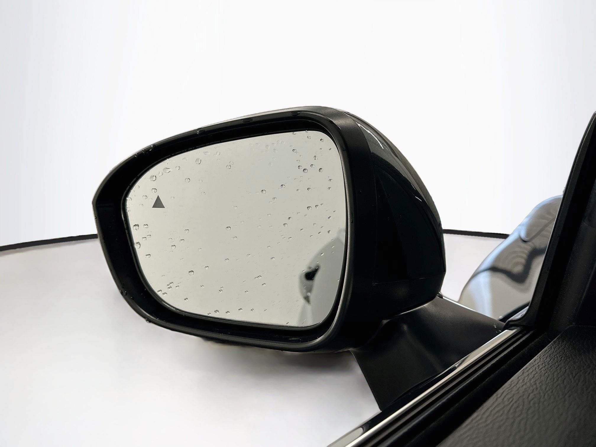 Used 2024 Mitsubishi Outlander SE AWD/4WD image 16