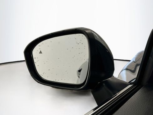 Used 2024 Mitsubishi Outlander SE AWD/4WD image 16