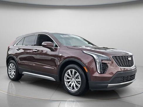 Used 2023 Cadillac XT4 Premium Luxury FWD image 8