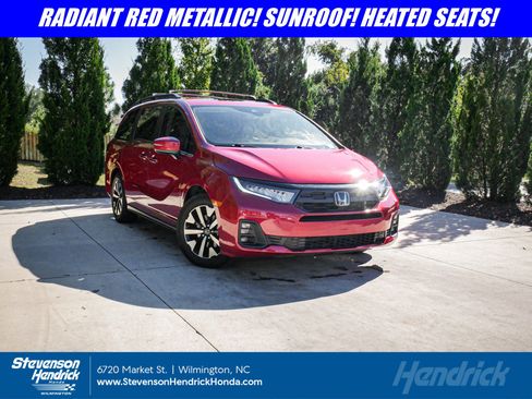 Used 2025 Honda Odyssey EX-L image 1