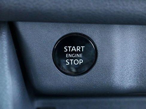 Used 2026 Nissan Rogue SV FWD image 13