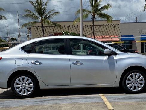 Used 2016 Nissan Sentra SV FWD image 4