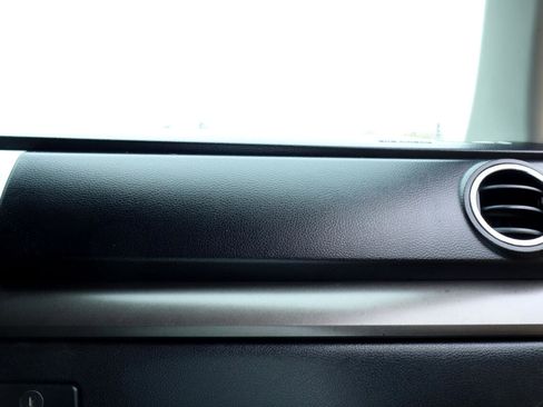 Used 2018 Toyota Tundra SR5 image 18