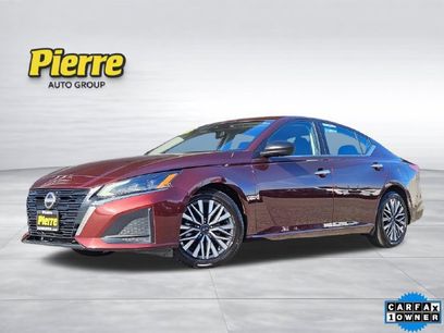 Used 2025 Nissan Altima 2.5 SV