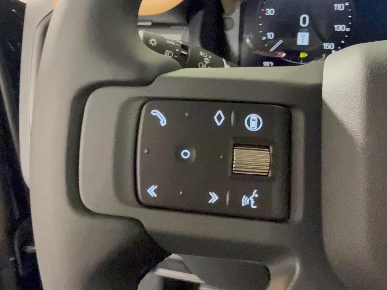 New 2026 Land Rover Defender 110 S AWD/4WD image 18