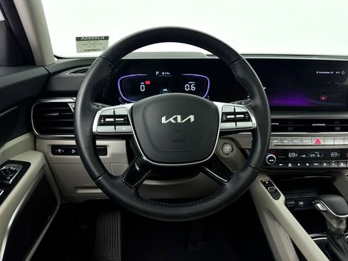 Used 2024 Kia Telluride S w/ S Sunroof Package FWD image 37
