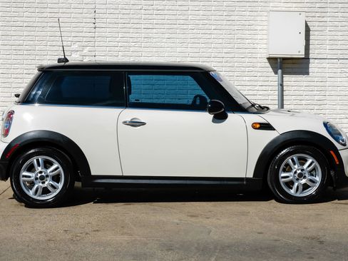 Used 2013 MINI Cooper Hardtop image 5