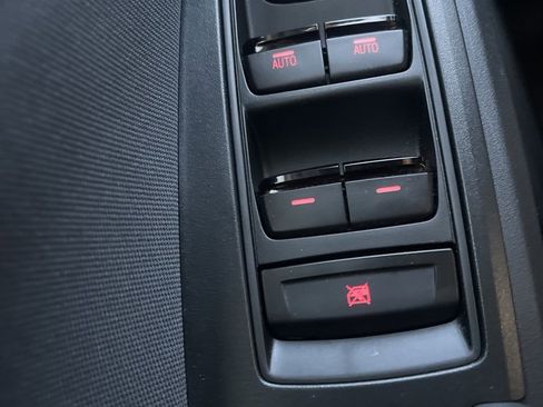 Certified 2022 Subaru Crosstrek 2.0i Premium image 22