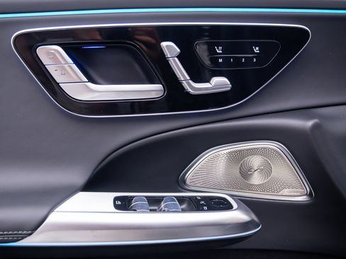 New 2027 Mercedes-Benz E 53 AMG e 4MATIC Sedan image 14
