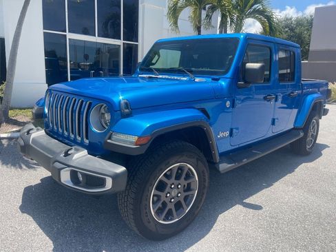 Used 2022 Jeep Gladiator Overland w/ Popular Equipment Package AWD/4WD image 9