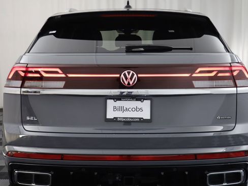 New 2026 Volkswagen Atlas Cross Sport SEL Premium R-Line AWD/4WD image 17
