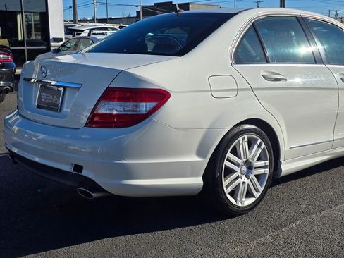 Used 2009 Mercedes-Benz C 300 Sedan image 6