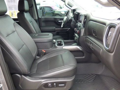 Used 2022 Chevrolet Silverado 1500 LTZ w/ LTZ Premium Package image 15