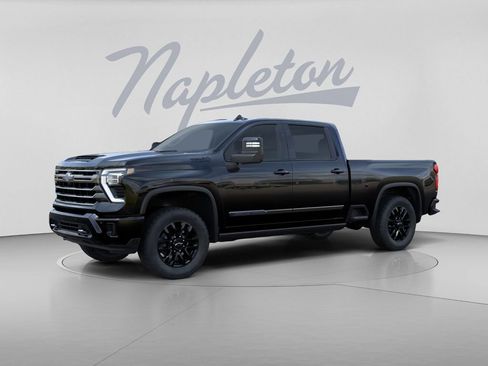 New 2026 Chevrolet Silverado 2500 High Country w/ High Country Premium Package AWD/4WD image 2