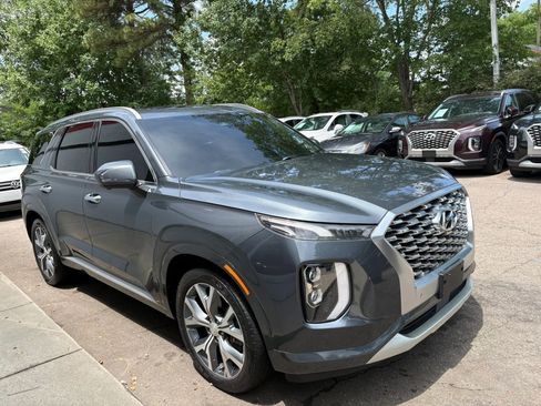 Used 2021 Hyundai Palisade Limited FWD image 4