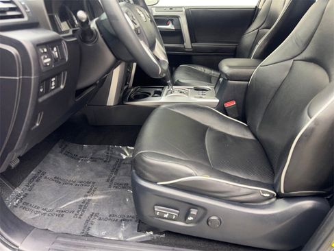 Used 2018 Toyota 4Runner 2WD image 26
