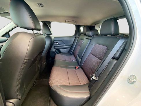 New 2026 Nissan Kicks SR image 25