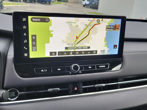 Used 2025 Mitsubishi Outlander SE FWD image 10