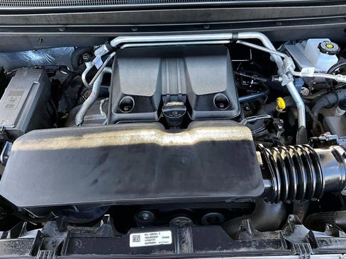 Used 2024 GMC Canyon AT4X image 33