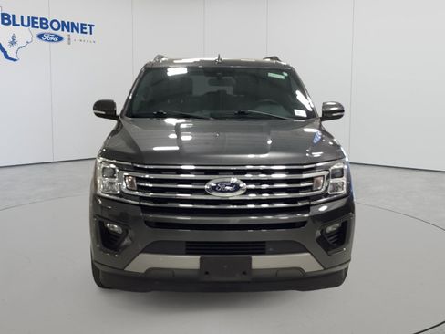 Used 2021 Ford Expedition XLT RWD image 2