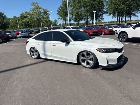 Used 2025 Honda Civic Sport image 6
