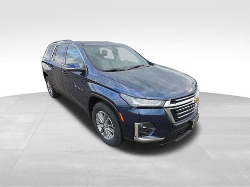 Used 2023 Chevrolet Traverse LT AWD/4WD image 1