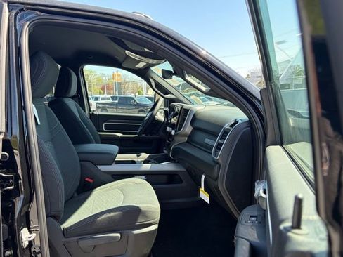 New 2026 RAM 2500 Big Horn AWD/4WD image 27