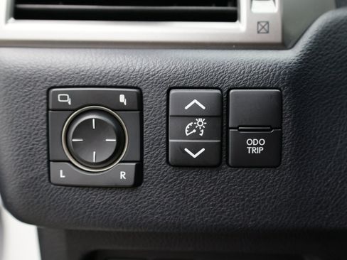 Used 2022 Lexus GX 460 Premium w/ Accessory Package AWD/4WD image 28