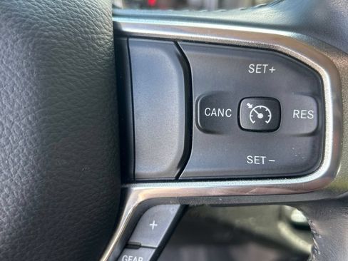 Used 2019 RAM 1500 Laramie AWD/4WD image 19
