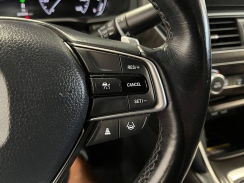 Used 2022 Honda Accord EX-L image 27
