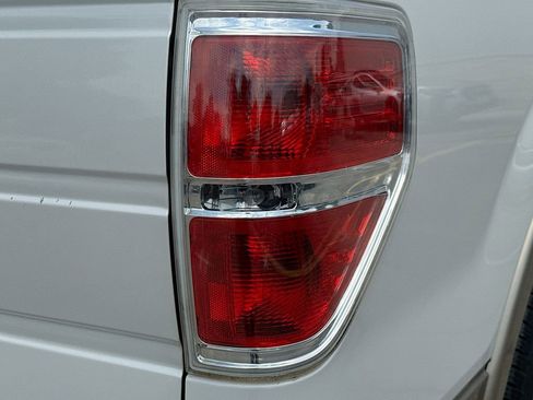 Used 2012 Ford F150 Lariat w/ Lariat Plus Pkg RWD image 32