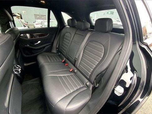 Used 2020 Mercedes-Benz GLC 300 4MATIC image 16