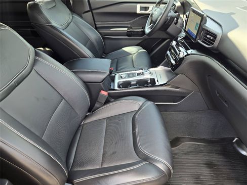 Used 2022 Ford Explorer ST w/ Equipment Group 401A AWD/4WD image 11