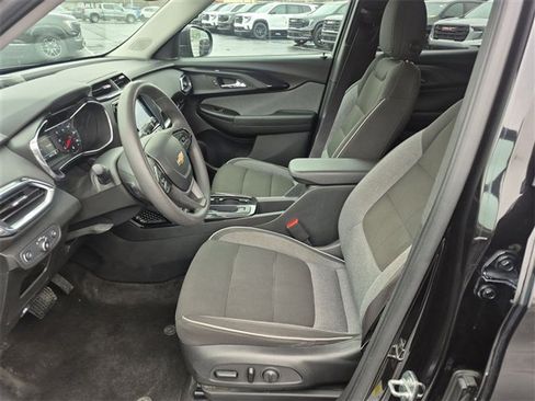 Certified 2021 Chevrolet TrailBlazer LT w/ Convenience Package image 18