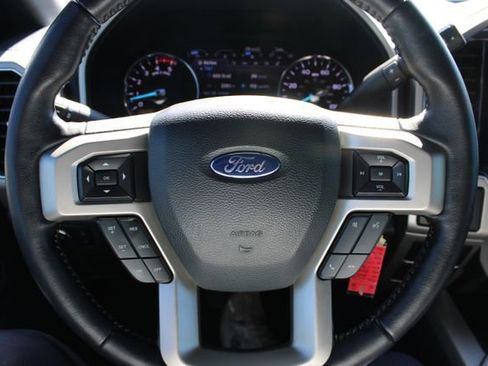 Used 2022 Ford F350 Lariat w/ Chrome Package image 22