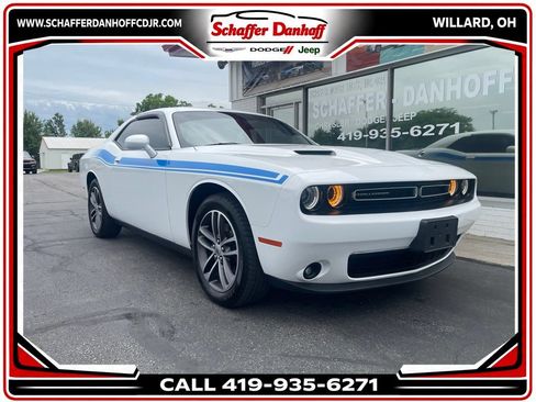 Used 2019 Dodge Challenger SXT w/ Plus Package AWD/4WD image 1