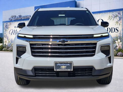 New 2026 Chevrolet Traverse LT FWD image 6